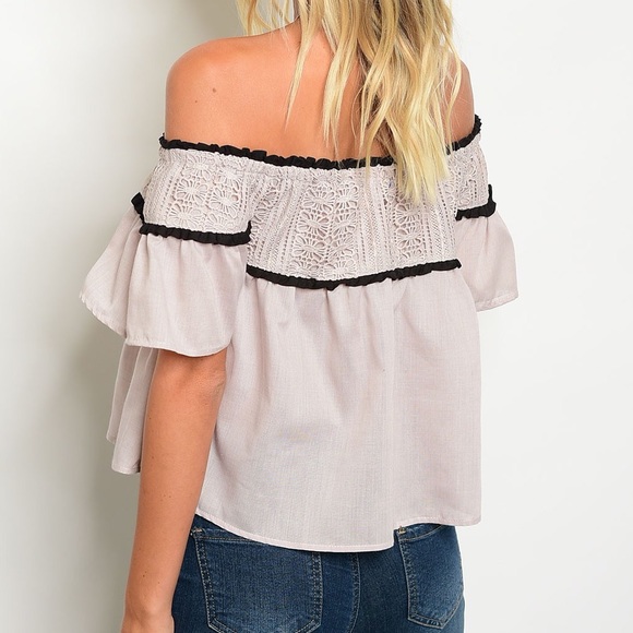 Off Shoulder Crop Top - Picture 3 of 3